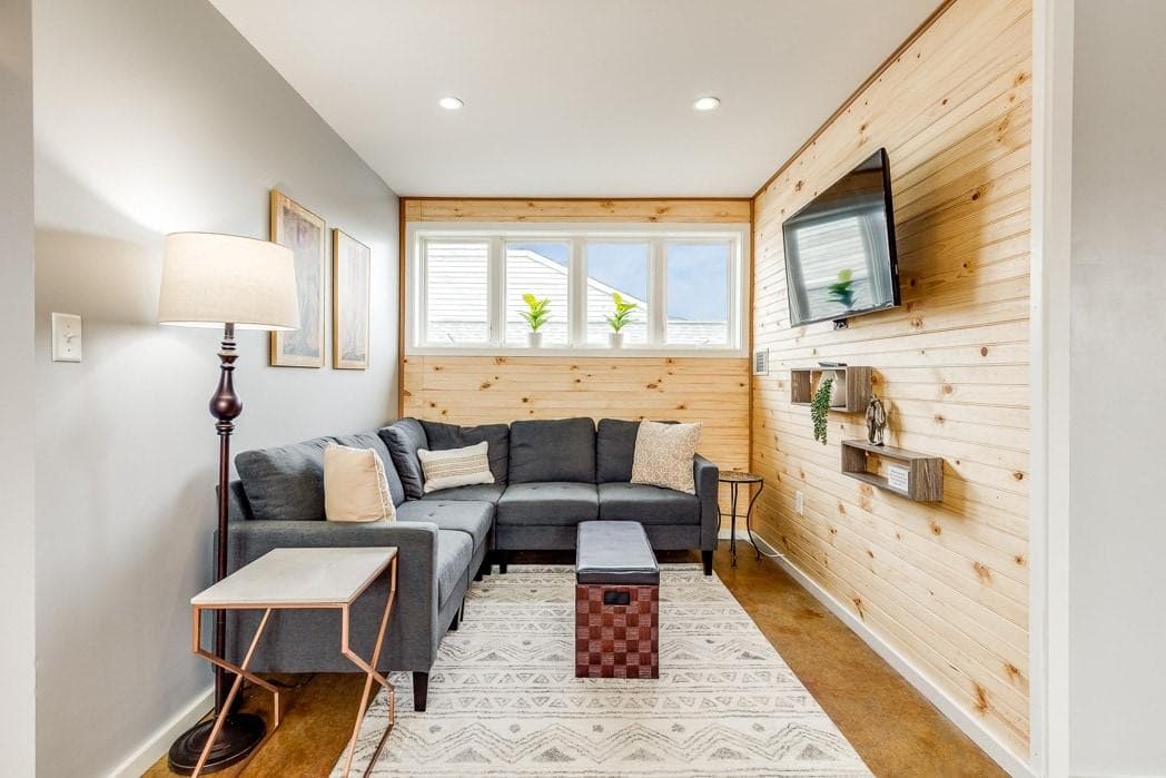 3rd floor - living room